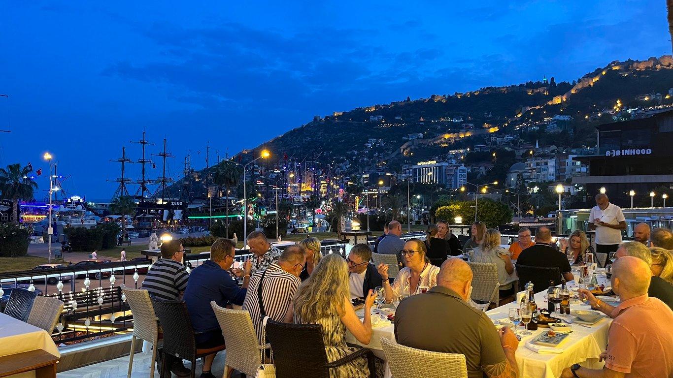 LA LUNA STEAK & FISH RESTAURANT fotoğraf 7