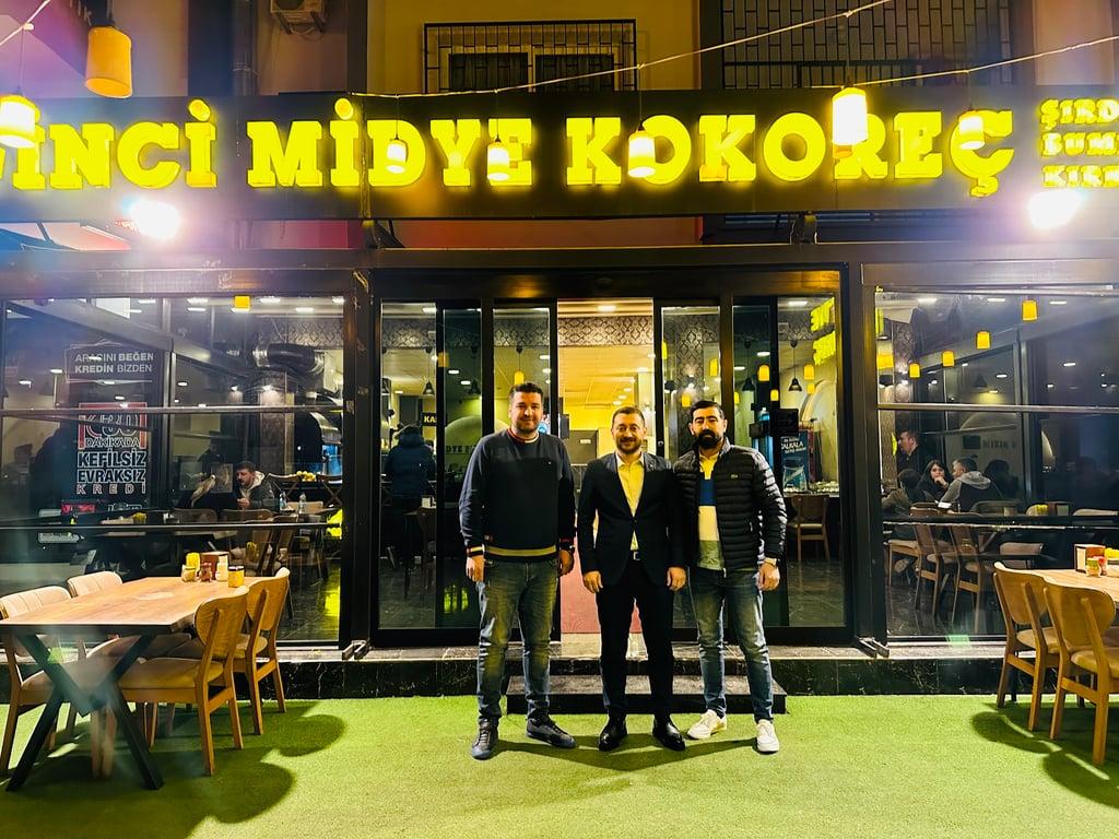 İnci Midye Kokoreç pozcu fotoğraf 7