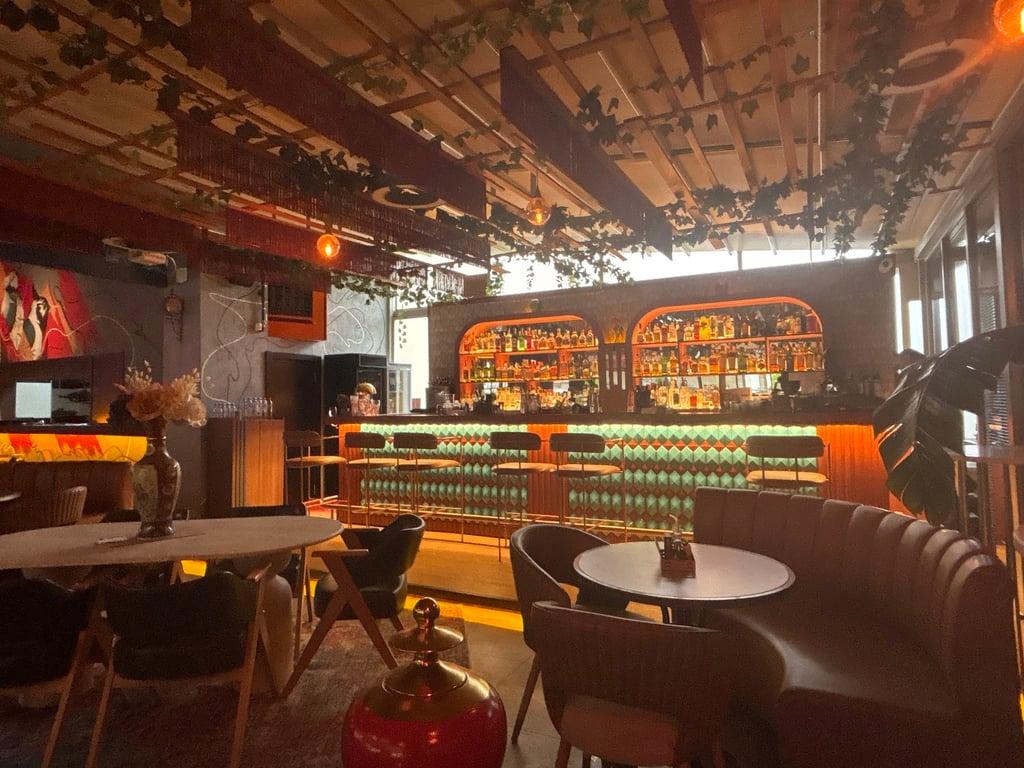 Artois - Cocktail Bar & Chef Restaurant fotoğraf 7