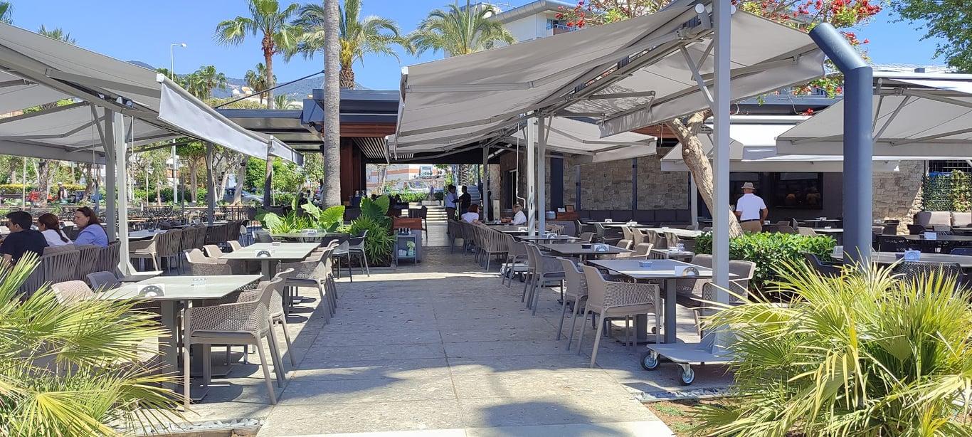 Green Beach Restaurant