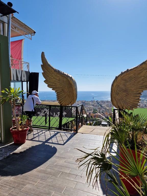 La Perla Restaurant
