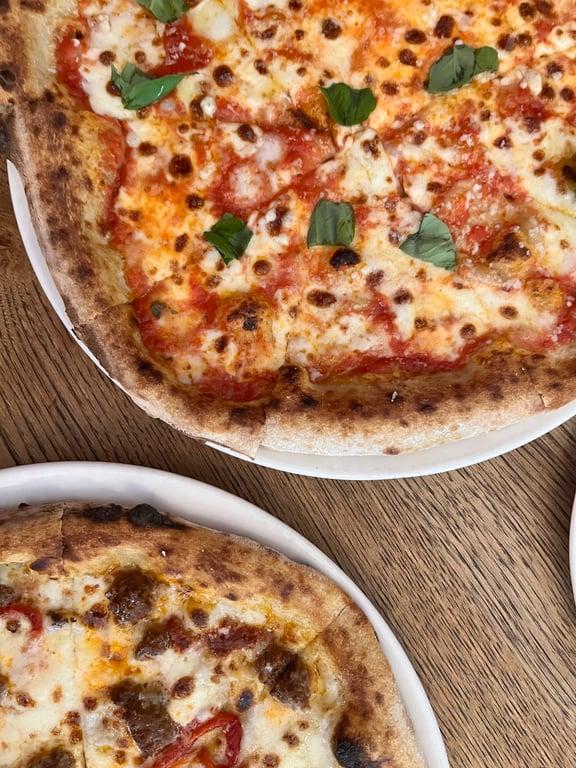 Unica ekşimaya pizza fotoğraf 4