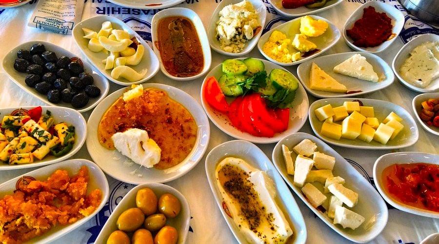 VAN AHTAMARA BEYOĞLU KAHVALTI (TURKİSH BREAKFAST) fotoğraf 18