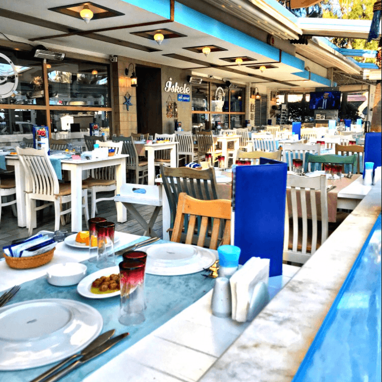 İskele Balık Pişiricisi Antalya Balık Restaurantı Lezzetli Deniz Ürünleri