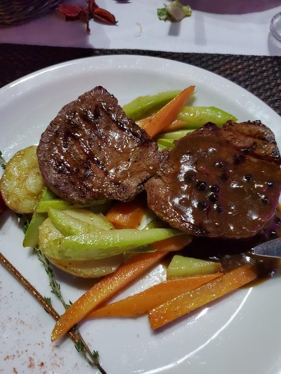 BAOB Lunch Dinner Bistro Restaurant fotoğraf 17