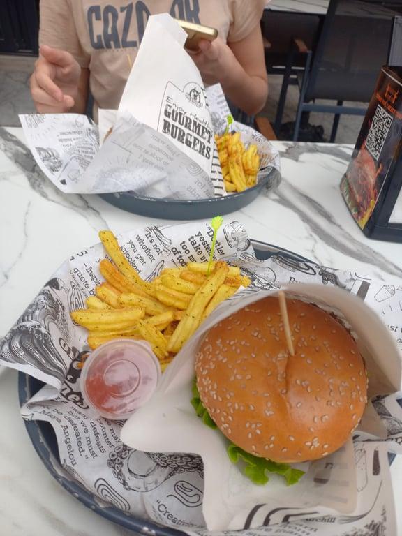 Ohannes Burger Küçükpark fotoğraf 23