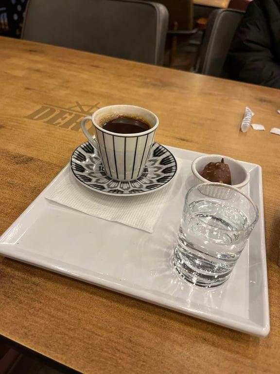 Derya Pastanesi & Cafe fotoğraf 4