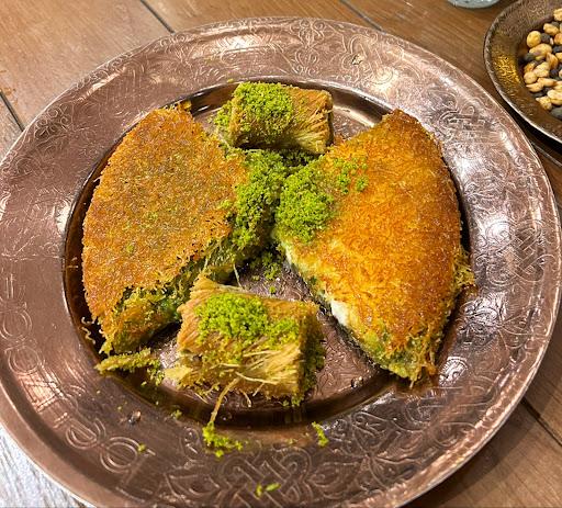 Beyzade Künefe & Kahvaltı Karaköy fotoğraf 9