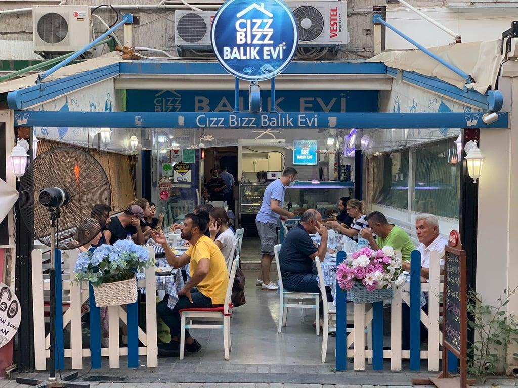 Cızz Bızz Balık Meyhane