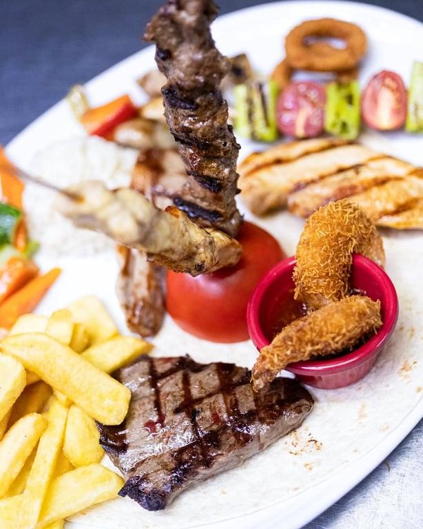 Planet Yucca Live Kusadasi Restaurant "entertainment & dining" fotoğraf 5