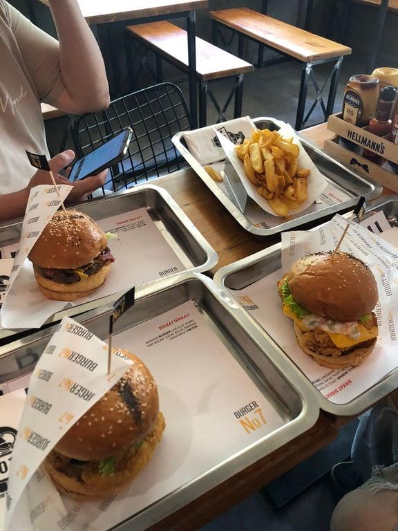 Burger No7 Alsancak fotoğraf 7