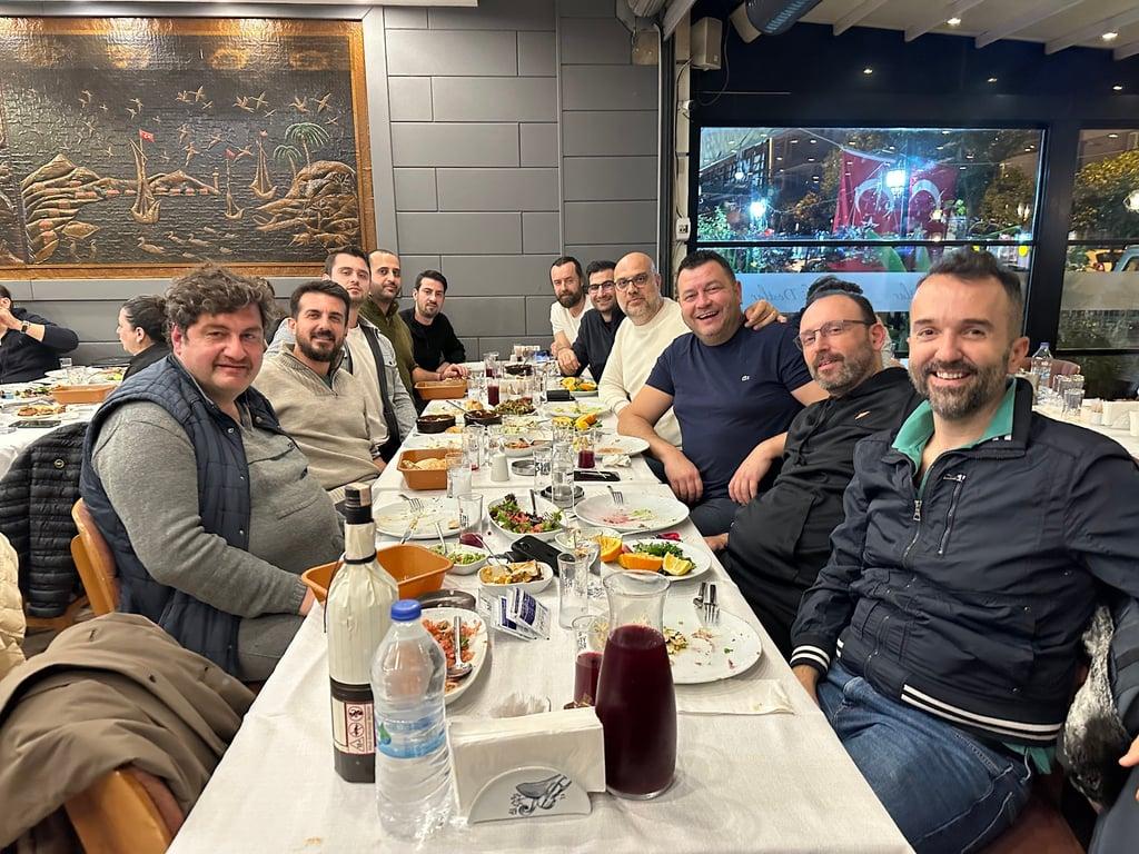 Eski Dostlar fotoğraf 2