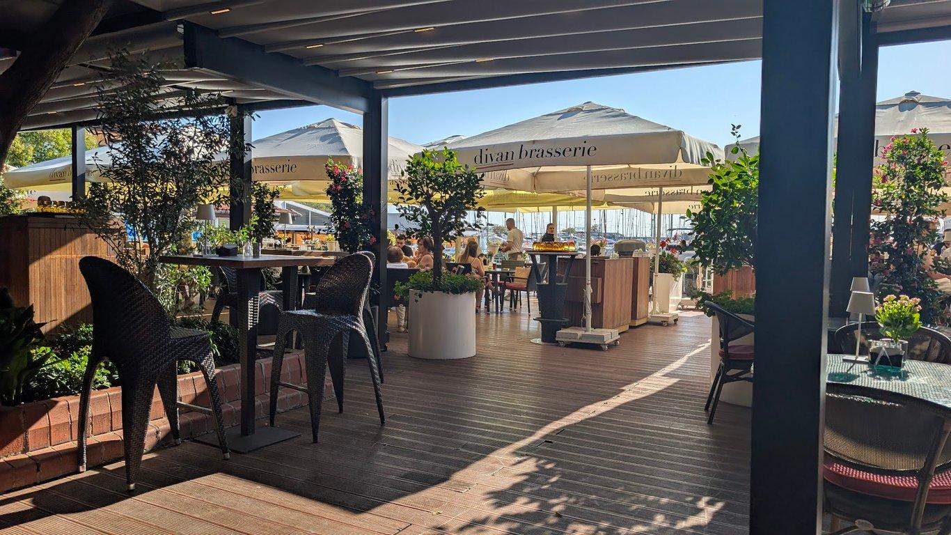 Divan Brasserie Kalamış fotoğraf 2