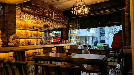 Fil bistro moda