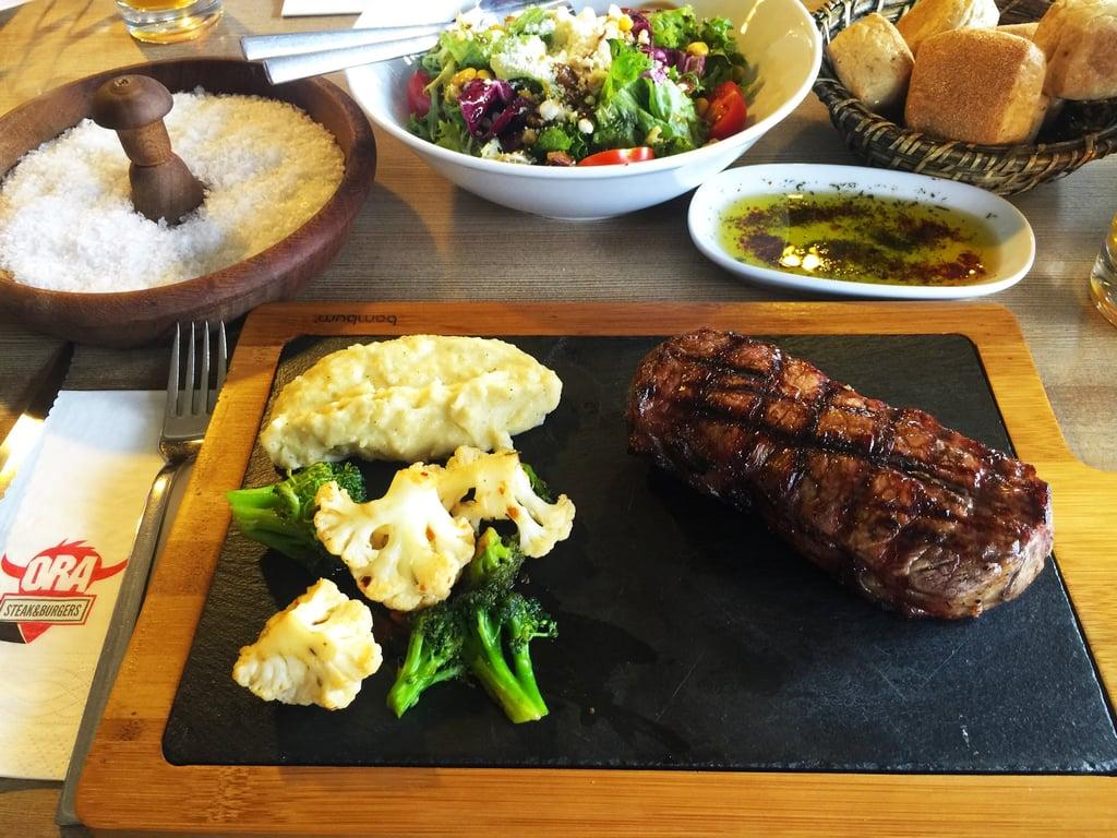 ORA’S STEAK & BURGERS fotoğraf 3