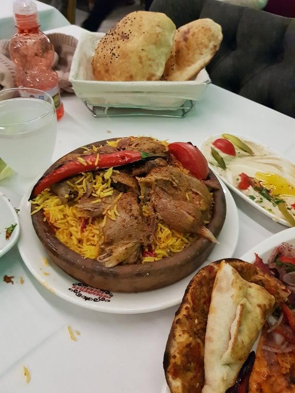 Al Madina Restaurant fotoğraf 11