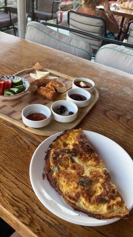 Happily Cafe & Bistro fotoğraf 10