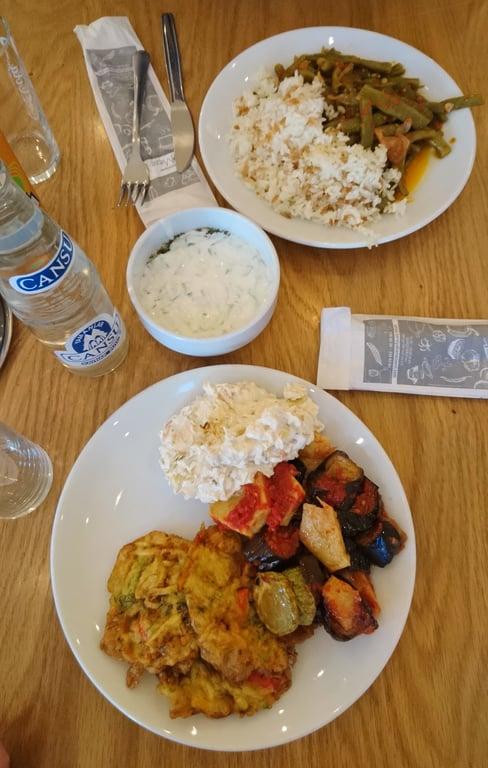 Karşıyaka Meze Evi fotoğraf 19