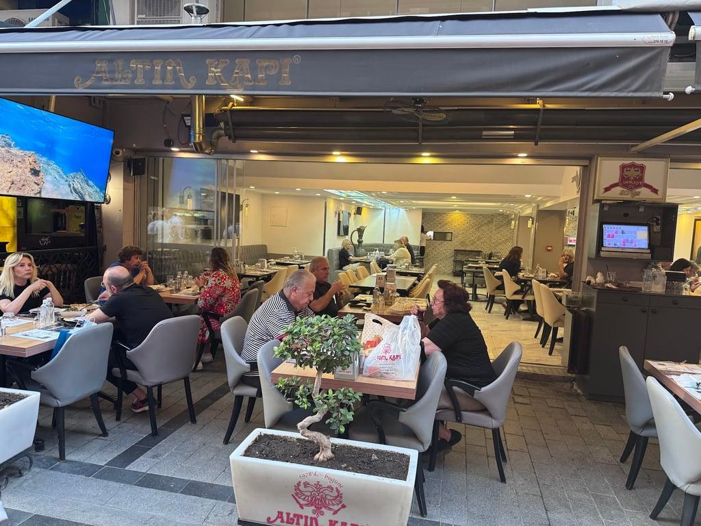Altın Kapı Döner Kebap fotoğraf 1