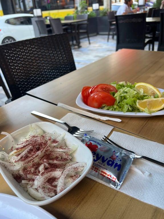 öz Eyvan Taşfırın Kebap Ve Lahmacun fotoğraf 25