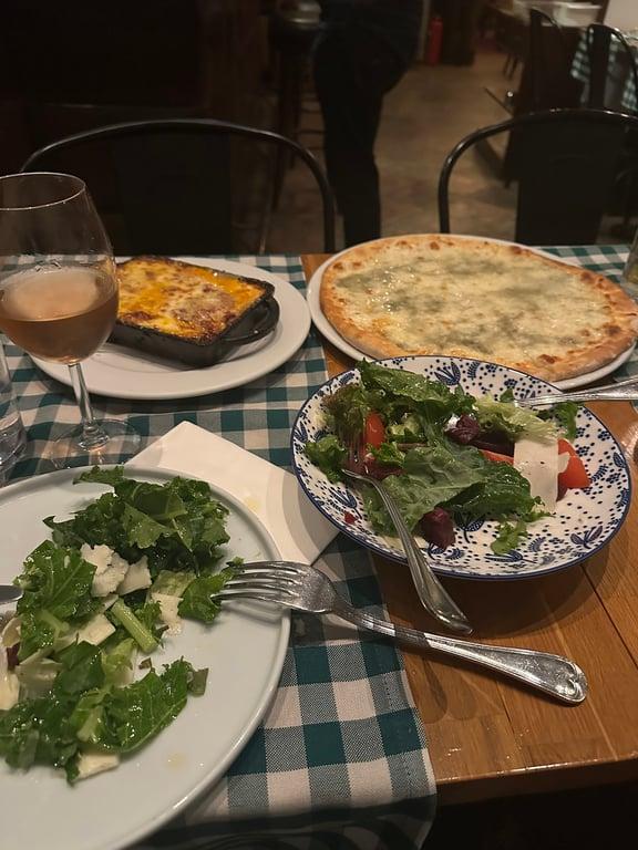 Pizzeria Pidos fotoğraf 11