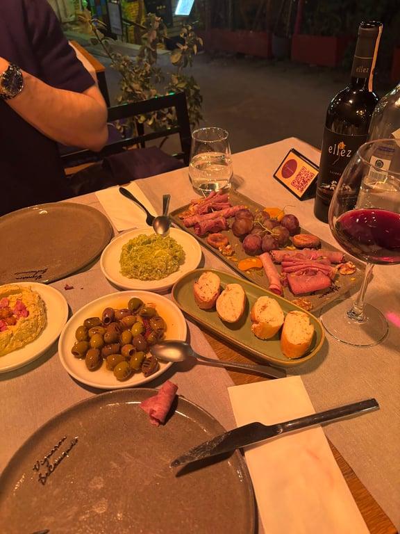 Vigneron Wine House