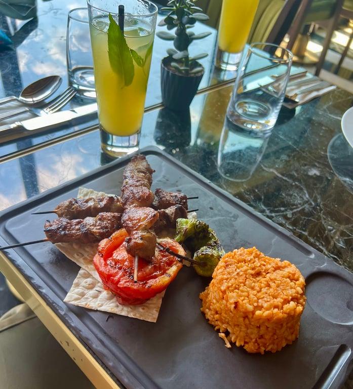 Romeno İstanbul - Ristorante & Bar fotoğraf 3