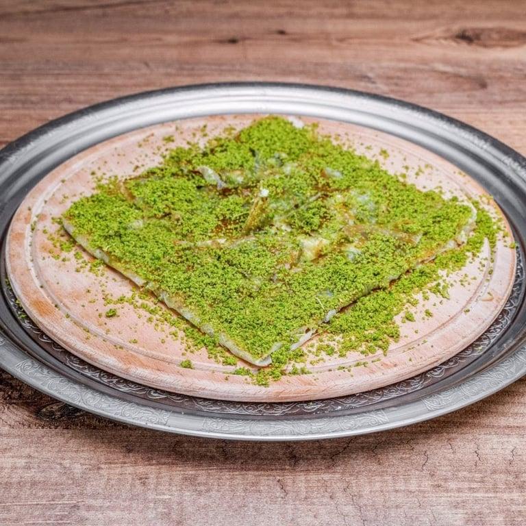 USTA ELLER KÜNEFE BAKLAVA KADAYIF KAYAPINAR DİYARBAKIR fotoğraf 3