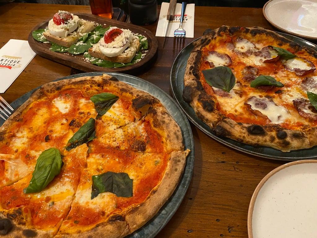 ANTIQUE PIZZERIA fotoğraf 10