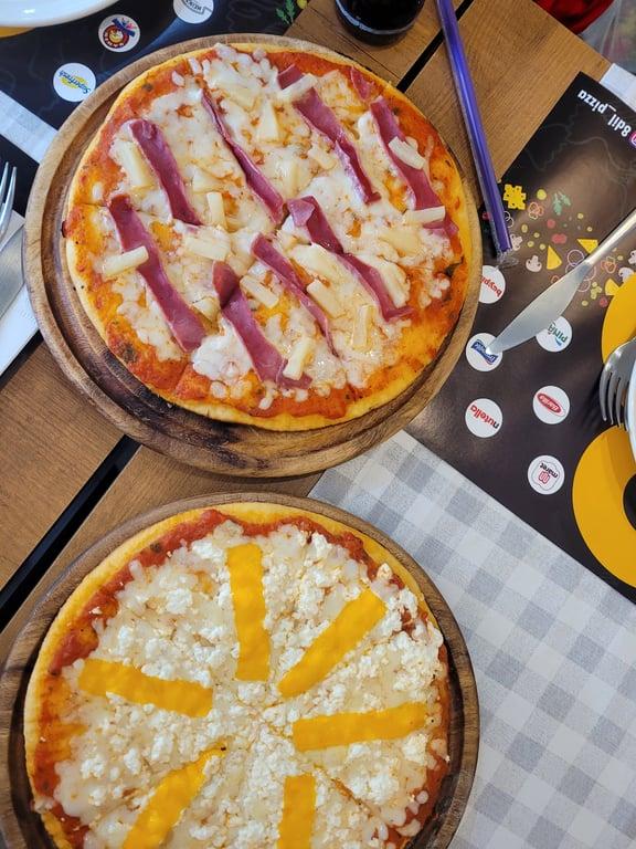 8 Dil Pizza (Eski 6.Cadde) fotoğraf 12