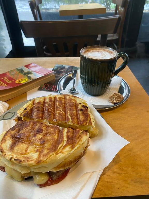 Cafe Cambridge fotoğraf 5