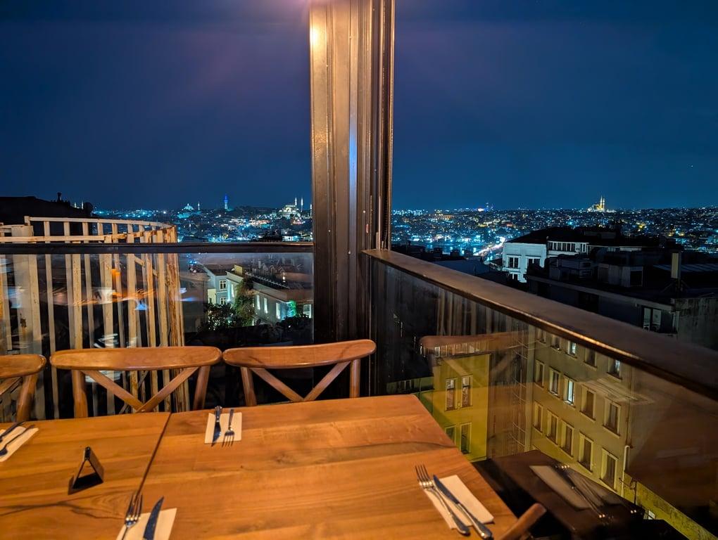 Balkon Restaurant & Bar fotoğraf 4