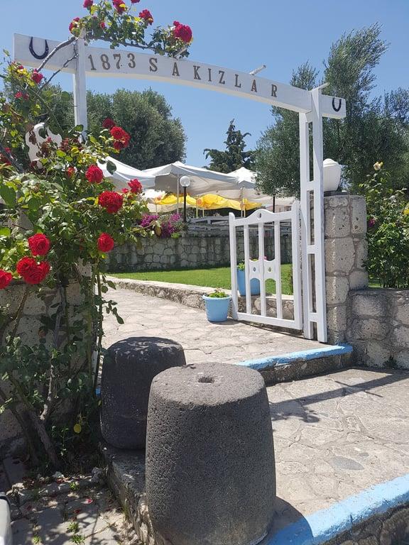 Sakızlar Restoran fotoğraf 3