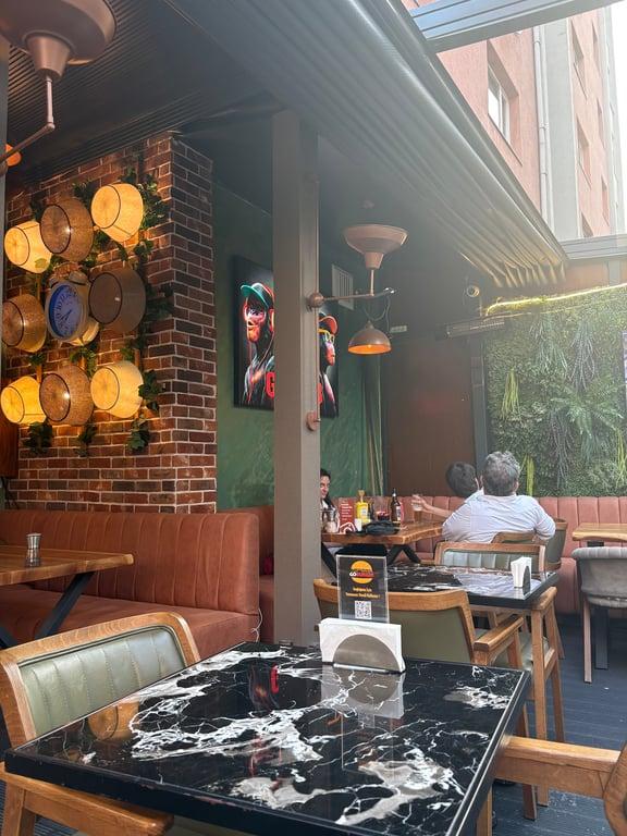 Go Burger Pub Kadıköy fotoğraf 3
