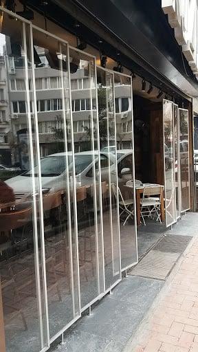 Kozmonot Pub Topağacı