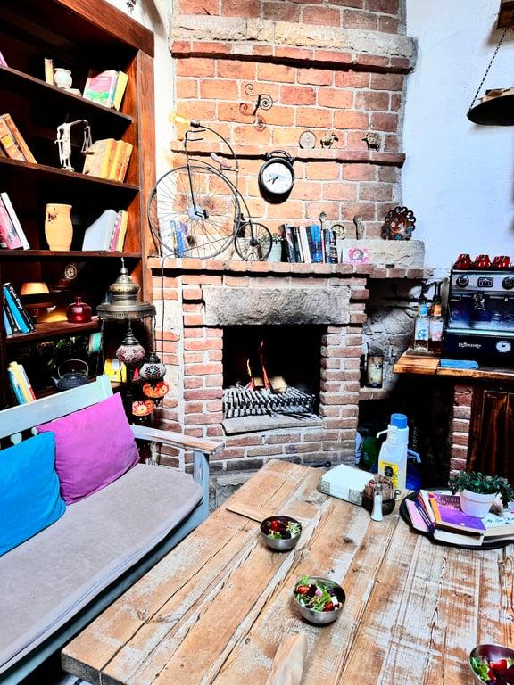 Ares Cafe fotoğraf 3