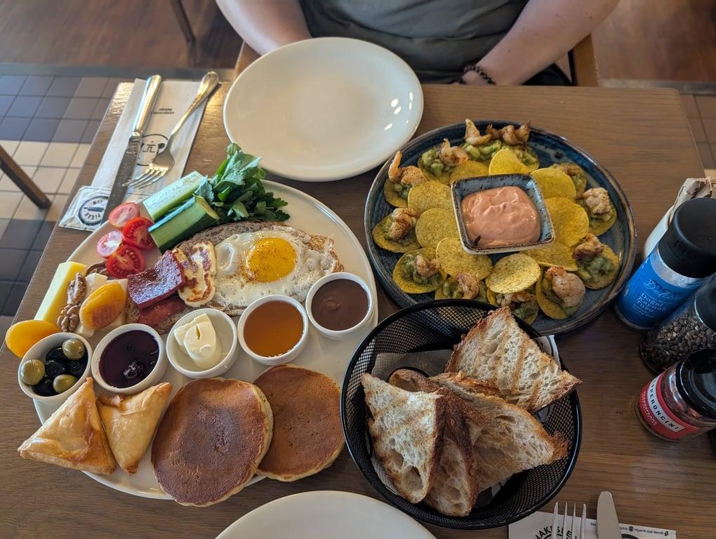 Shakespeare Coffee & Bistro (Akra) fotoğraf 14