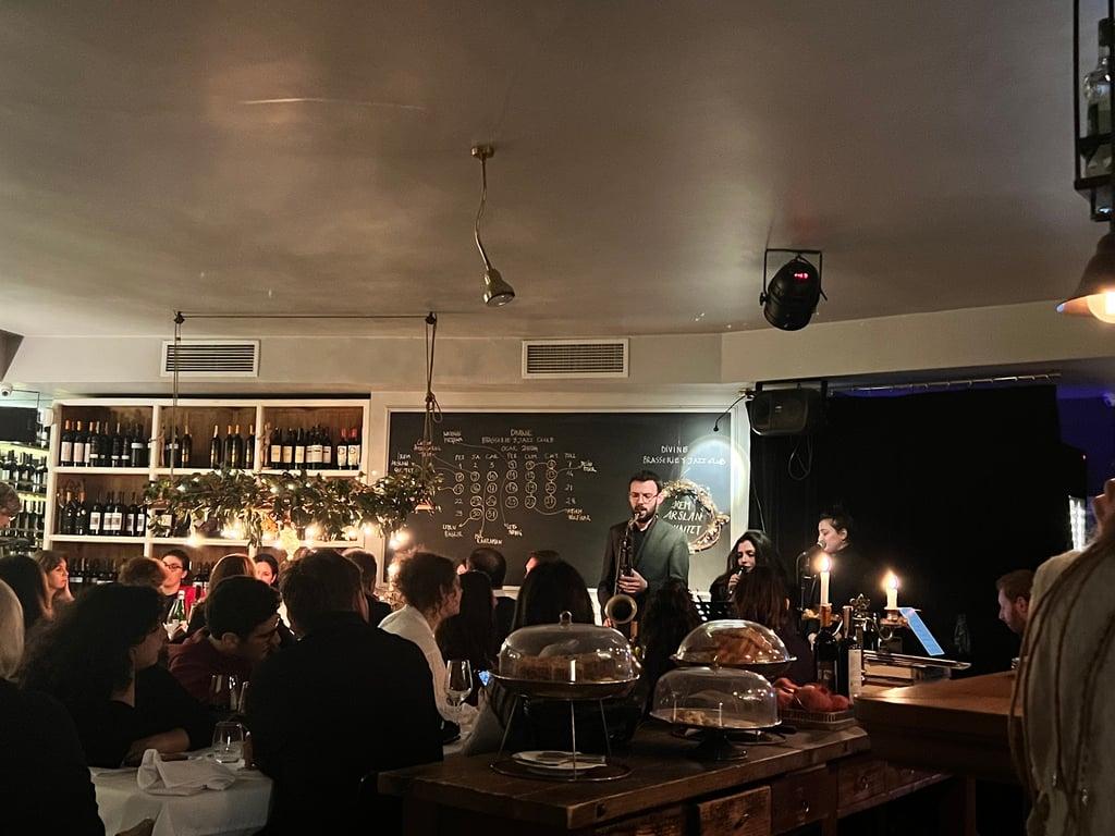 Divine Brasserie & Jazz Club fotoğraf 18