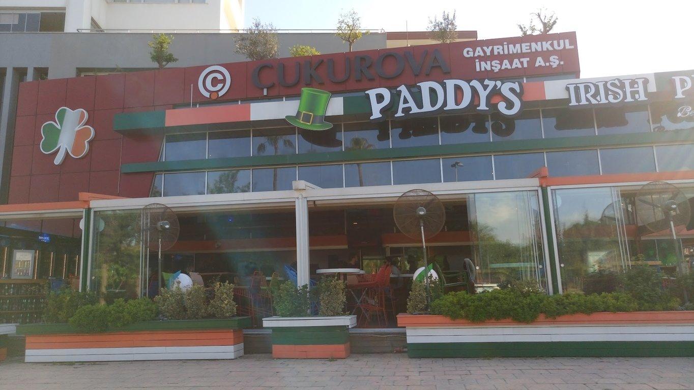 Paddy's Irish Pub