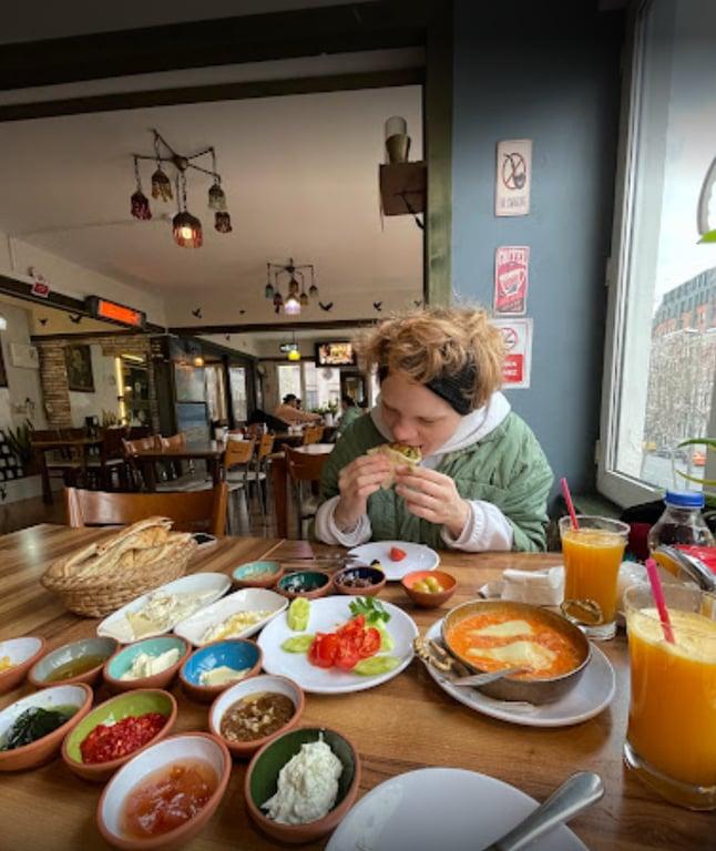 VAN AHTAMARA BEYOĞLU KAHVALTI (TURKİSH BREAKFAST) fotoğraf 9