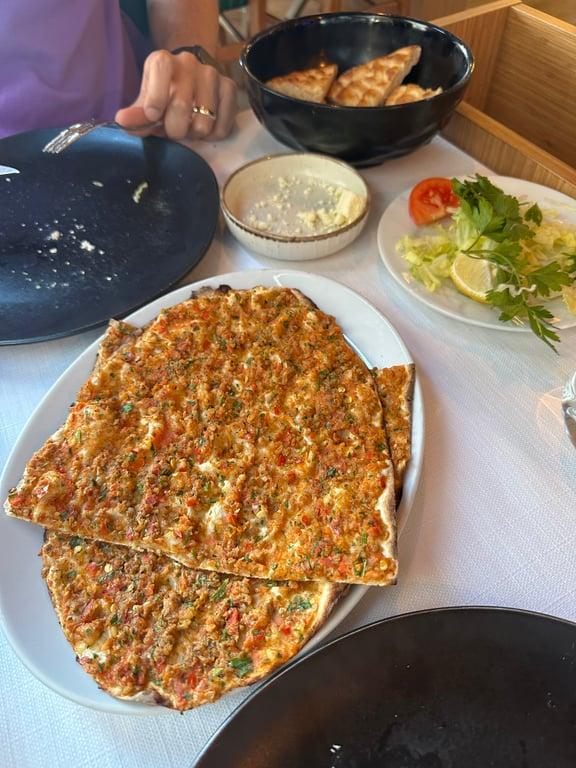 Kolcuoğlu Bomonti Ocakbaşı Kebap fotoğraf 3