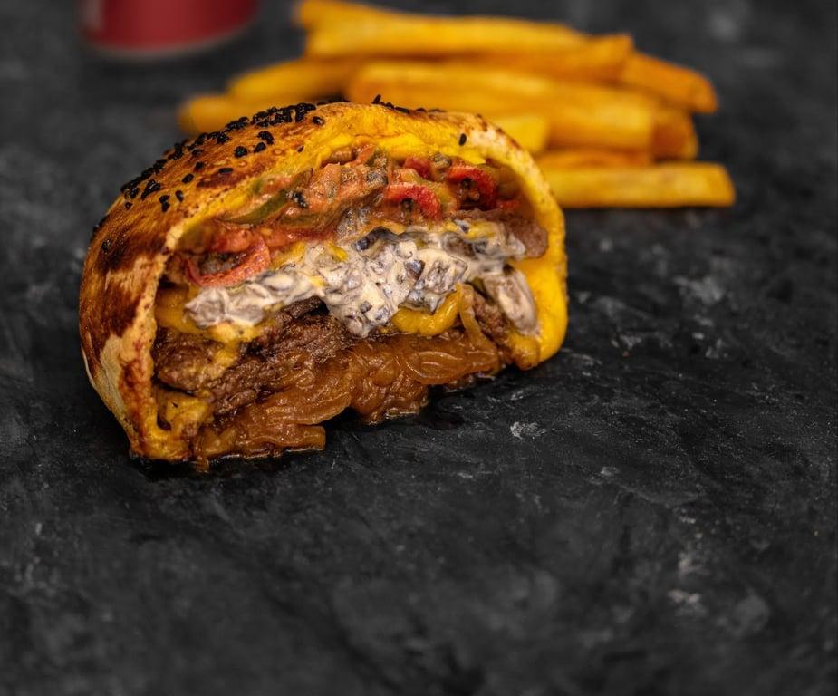 CALZONE BURGER fotoğraf 20