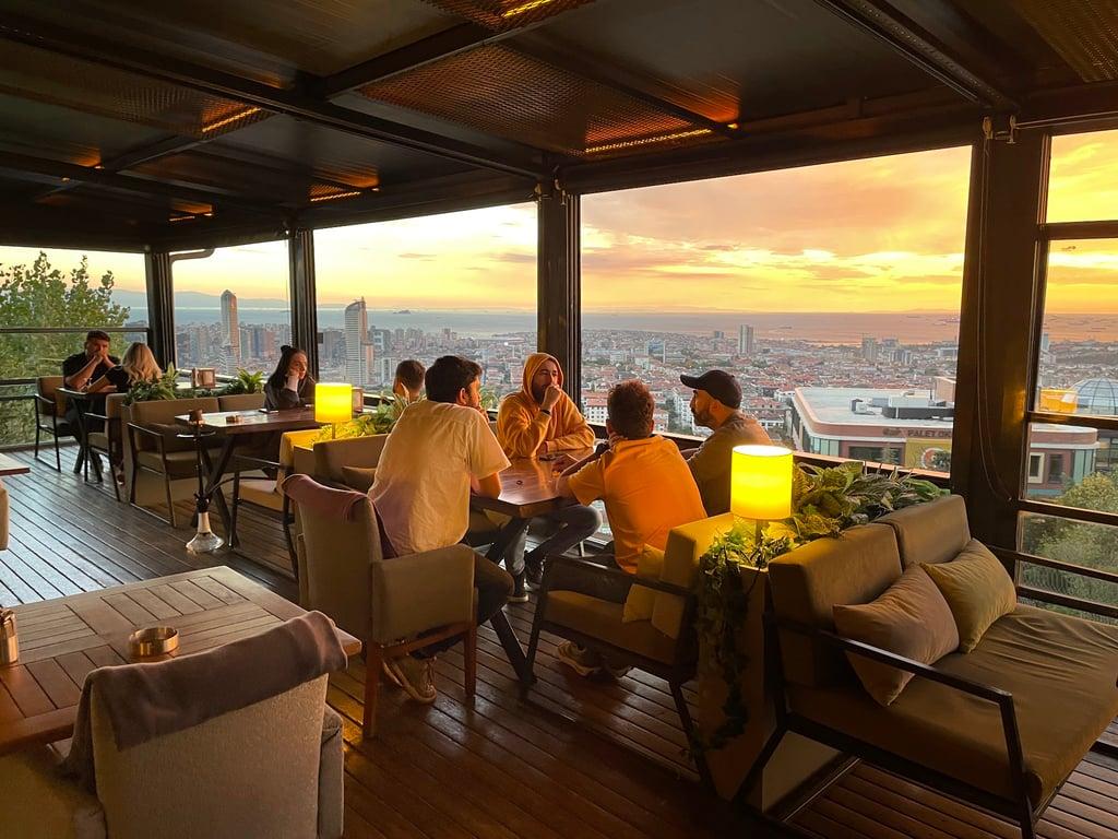 Mashhad İstanbul Cafe & Lounge