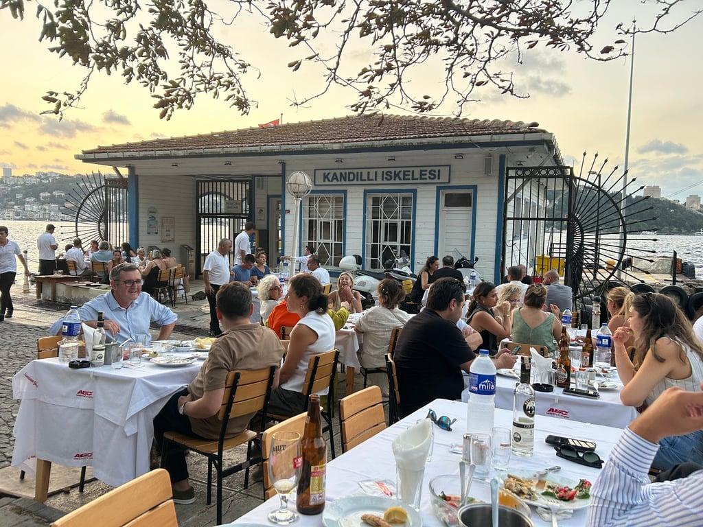 Kandilli Balıkçısı Suna Abla