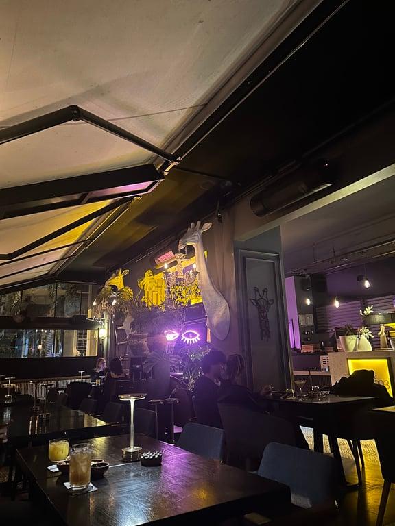 Zürafa no203 Kitchen & Cocktail Bar
