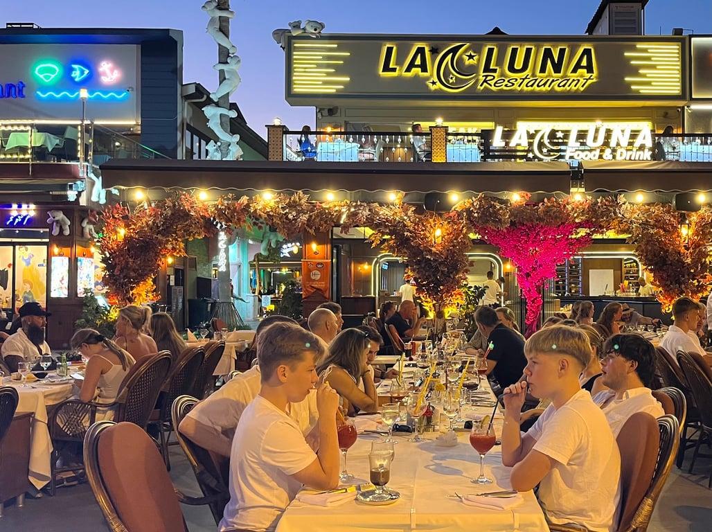 LA LUNA STEAK & FISH RESTAURANT fotoğraf 2