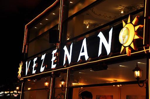 Vezenan Restaurant Cafe fotoğraf 3
