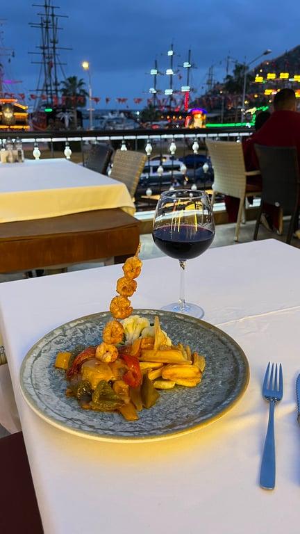 LA LUNA STEAK & FISH RESTAURANT fotoğraf 5
