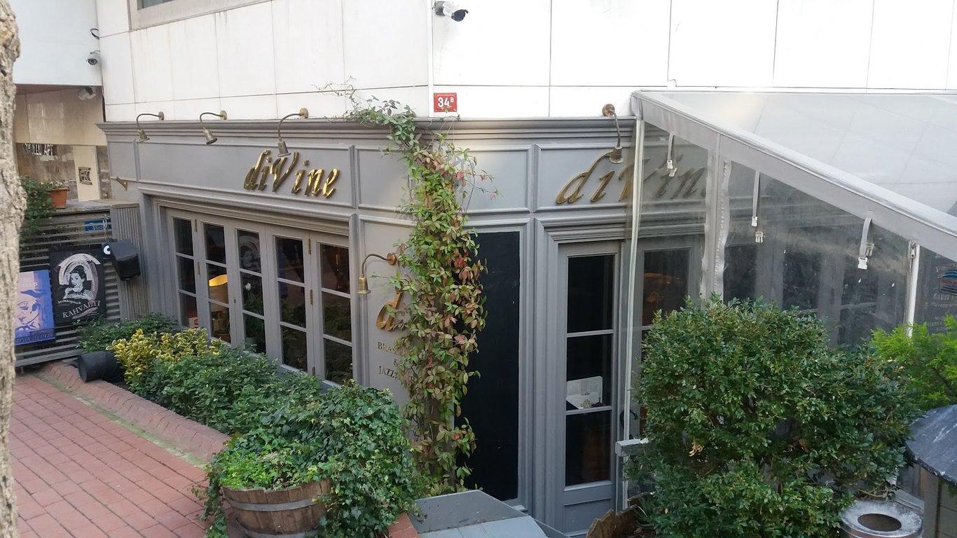 Divine Brasserie & Jazz Club fotoğraf 20