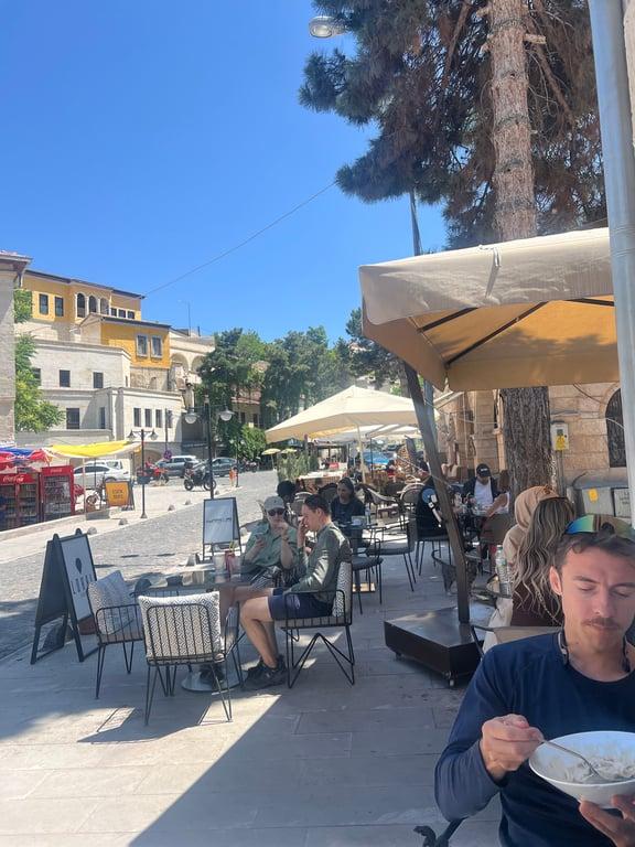 Lokal - Sinasos fotoğraf 12